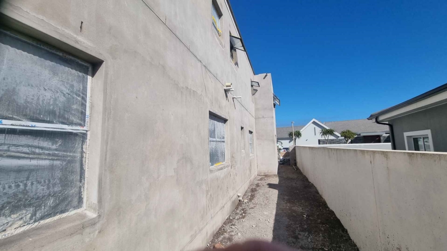 3 Bedroom Property for Sale in Yzerfontein Western Cape
